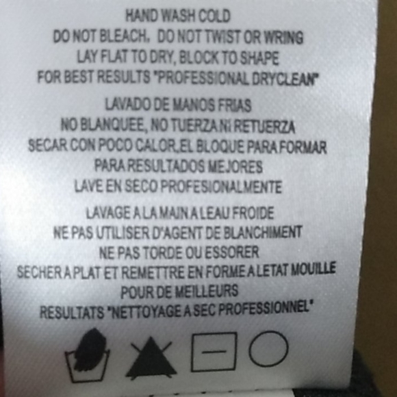 🎄- ELLEN TRACY TOP🎄 - Picture 4 of 8